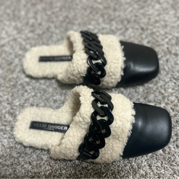 Anthropologie Shoes - Anthropologie Kelsi Dagger Brooklyn Mules FauxFur Lined Shoes Size 8